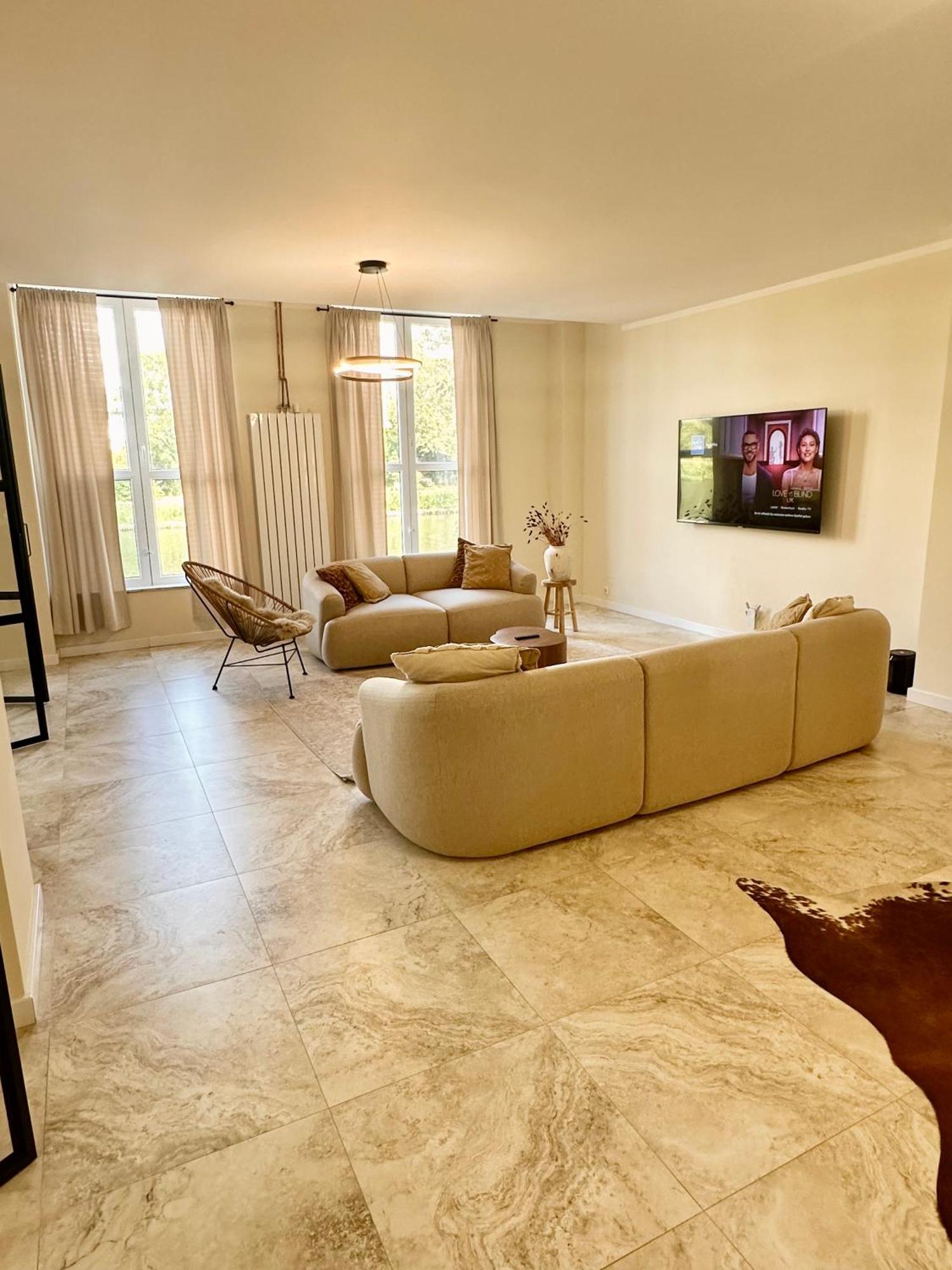 Sanierte 5 Zimmer Luxus Standard Apartment Auf 350Qm ฮัมบูร์ก ภายนอก รูปภาพ